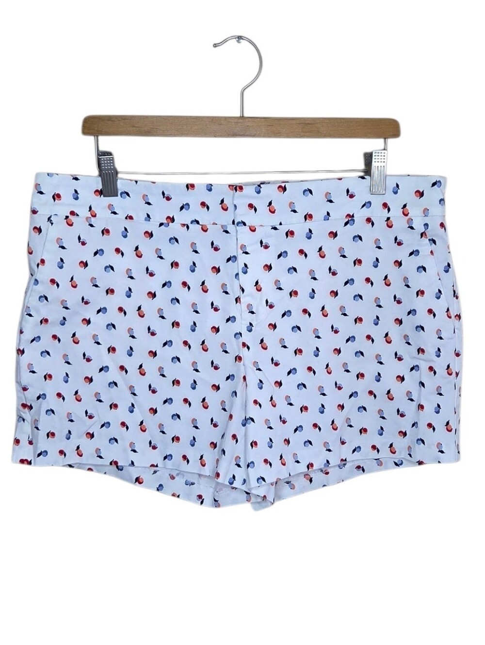 Maison Jules Tiny Peach Blueberry Fruit Print Shorts 4" Inseam Casual Summer